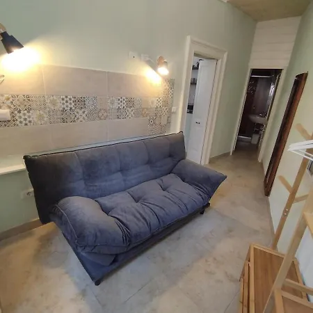 Quiet In Old Town With Private Entrance Lecce