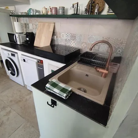 Quiet In Old Town With Private Entrance Apartamento Lecce
