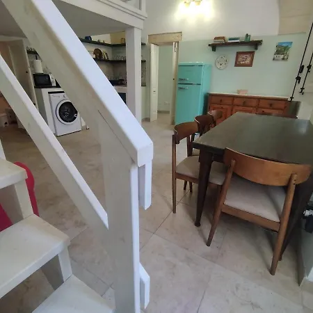Quiet In Old Town With Private Entrance Apartment Lecce
