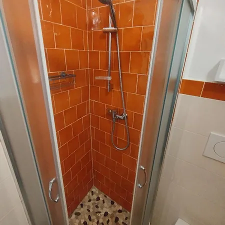 Quiet In Old Town With Private Entrance *